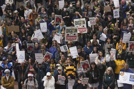 Students and faculty rally at the University of California, Berkeley campus to protest the Trump administration Wednesday, March 19, 2025, in Berkeley, Calif. (AP Photo/Godofredo A. Vásquez)