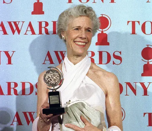 Actress Frances Sternhagen holds her award for best featured actress in a play for her performance in "The Heiress" during the Tony Awards in New York on June 4, 1995. Sternhagen, the veteran character actor who won two Tony Awards and became a familiar maternal face to TV viewers later in life in such shows as “Cheers,” “ER,” “Sex and the City” and “The Closer,” has died. She was 93. (AP Photo/Richard Drew, File)